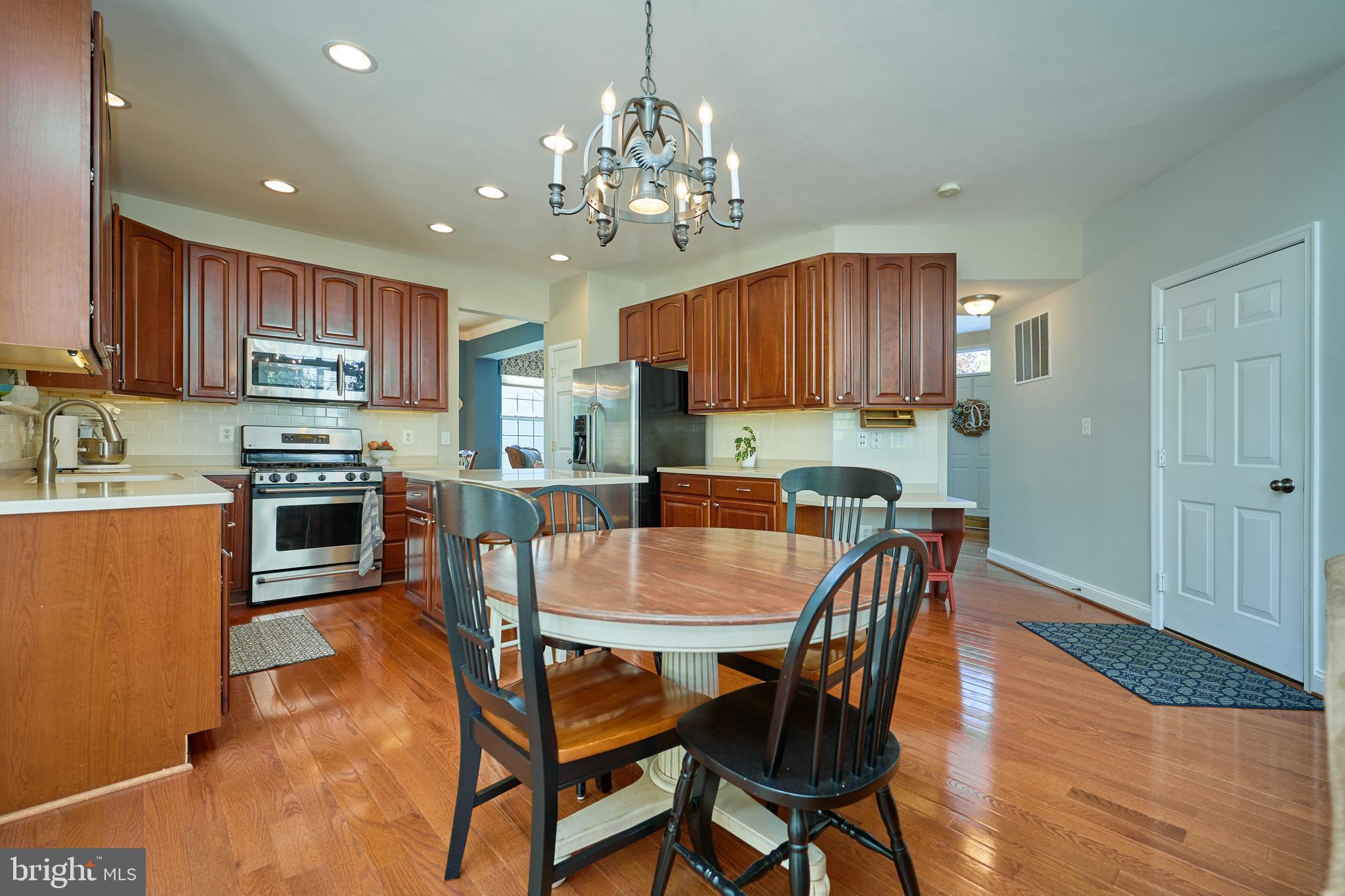 POTOMAC CROSSING - Residential