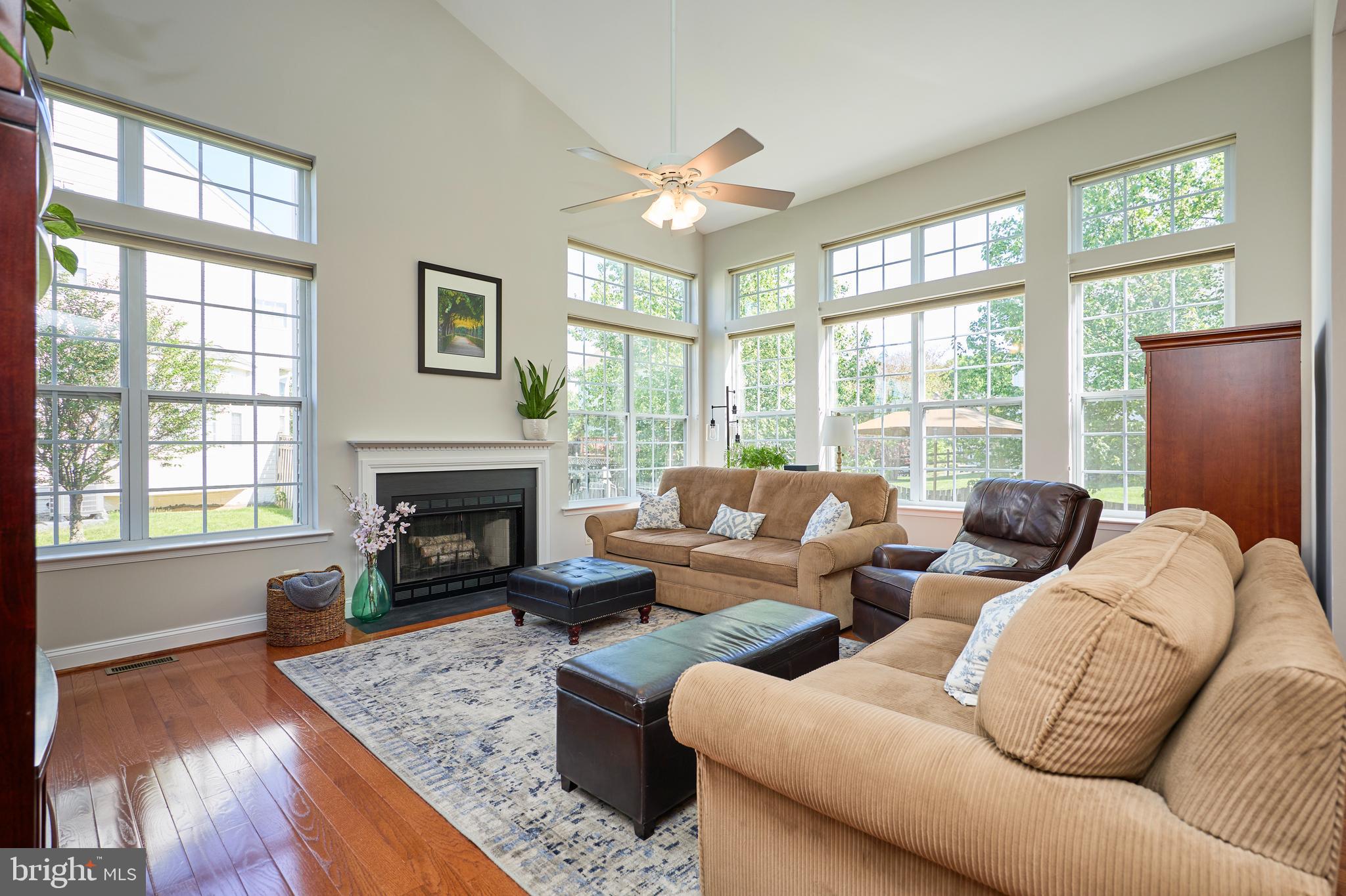 POTOMAC CROSSING - Residential