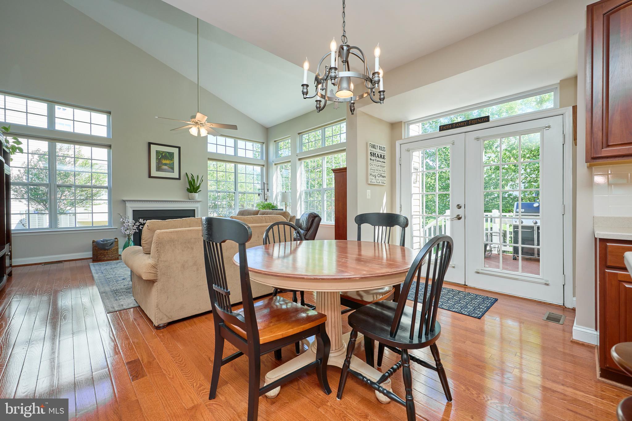 POTOMAC CROSSING - Residential
