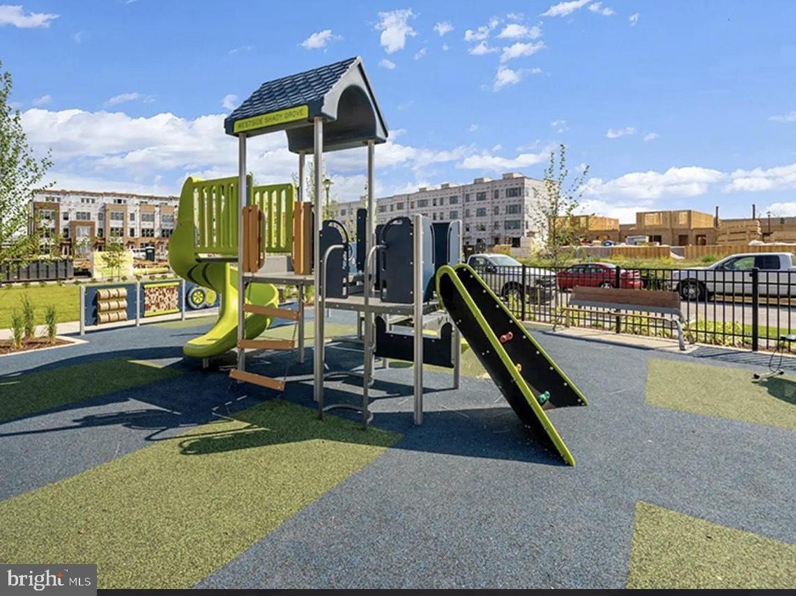 WESTSIDE AT SHADY GROVE METRO - Residential Lease