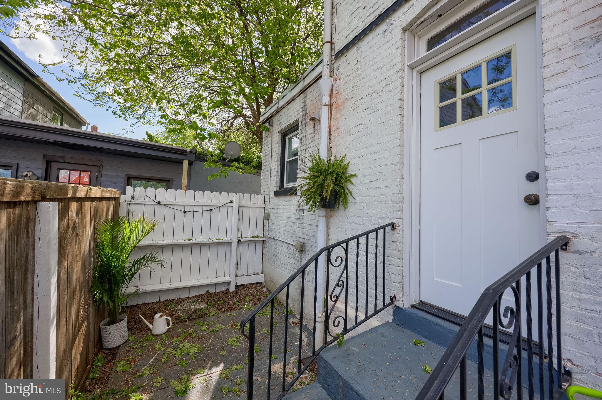 CABBAGE HILL - Residential