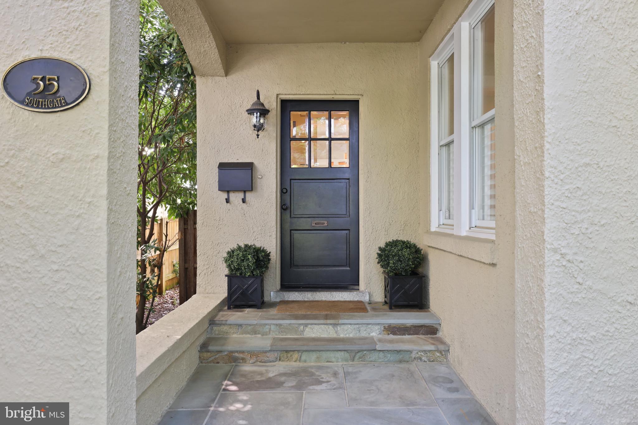 MURRAY HILL - Residential