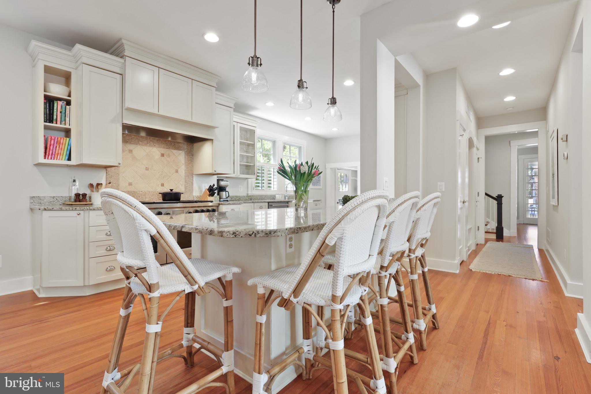 MURRAY HILL - Residential