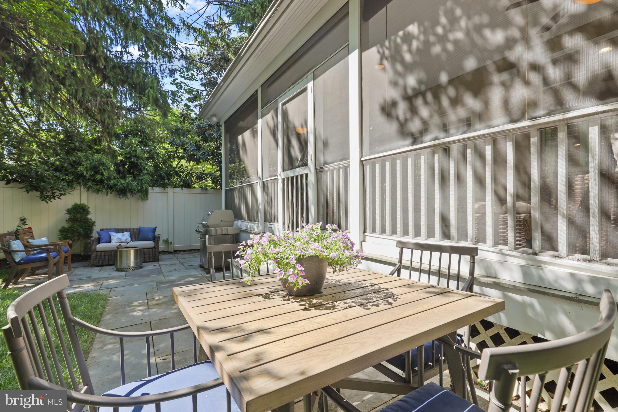 MURRAY HILL - Residential