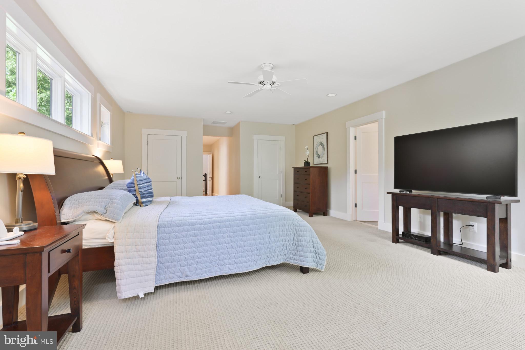 MURRAY HILL - Residential