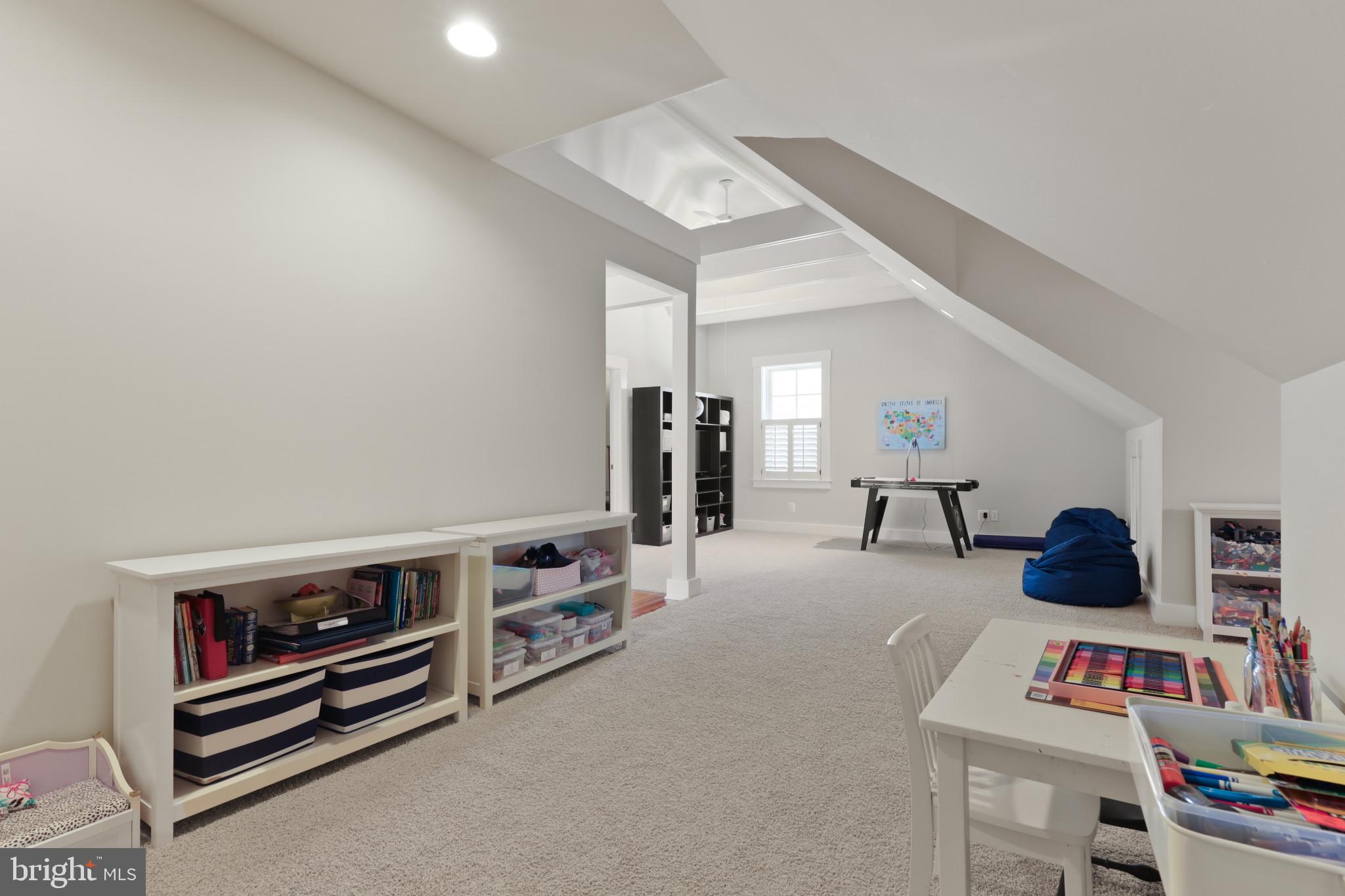 MURRAY HILL - Residential