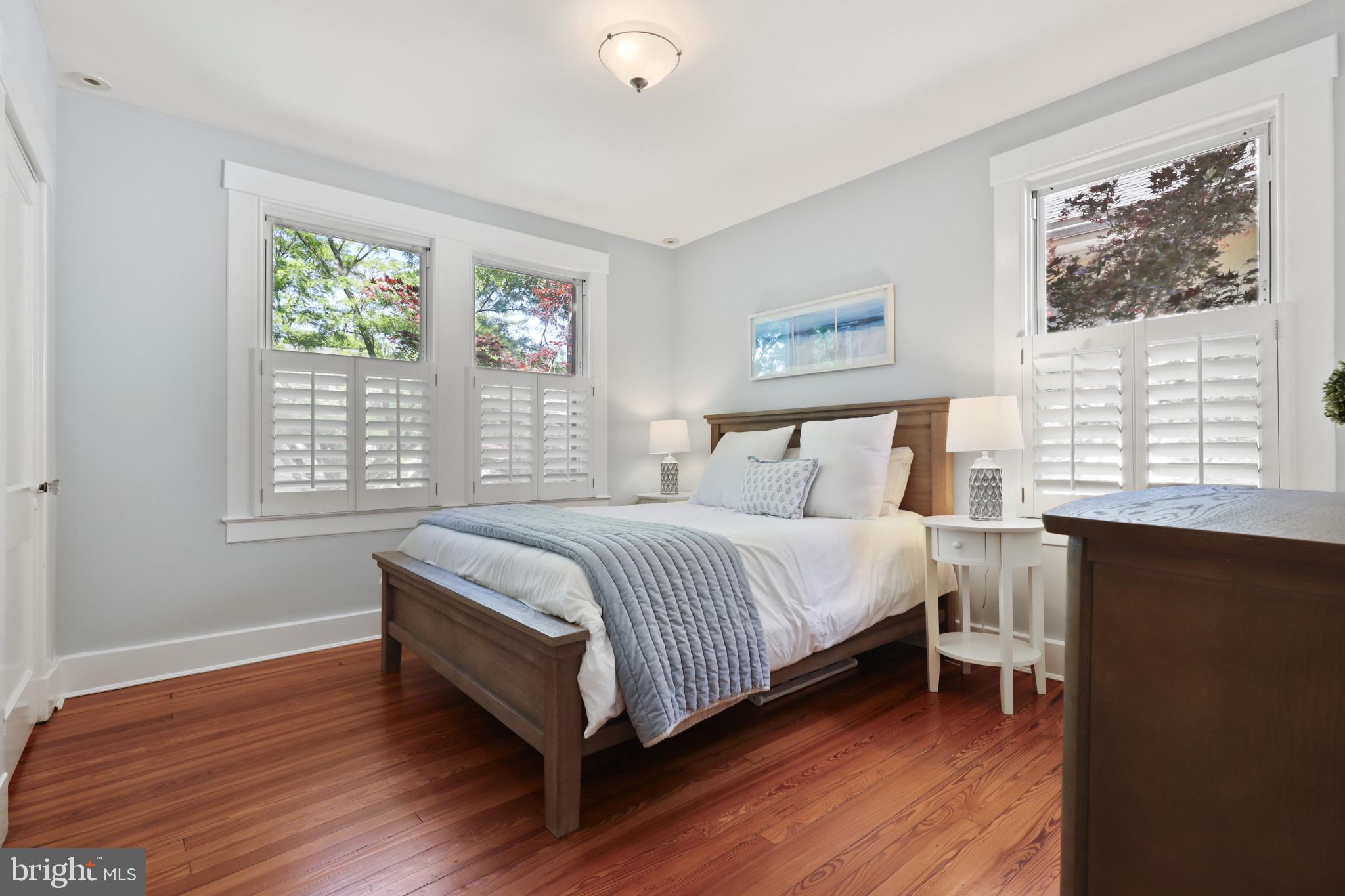 MURRAY HILL - Residential