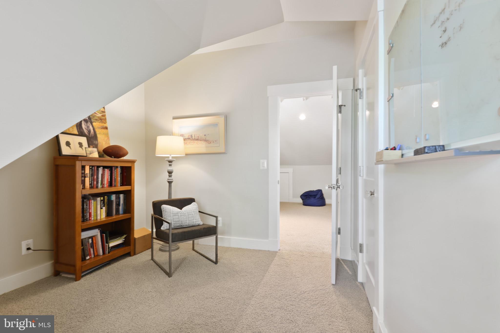 MURRAY HILL - Residential