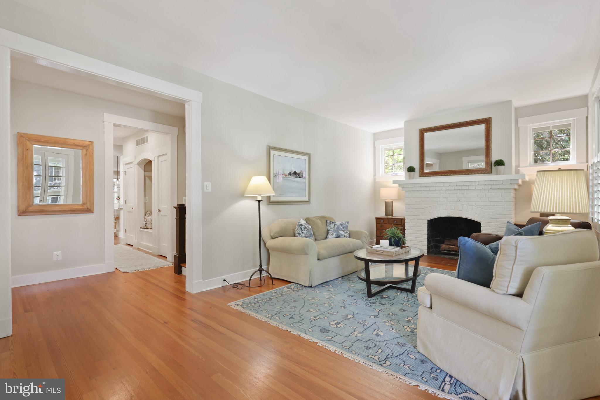 MURRAY HILL - Residential