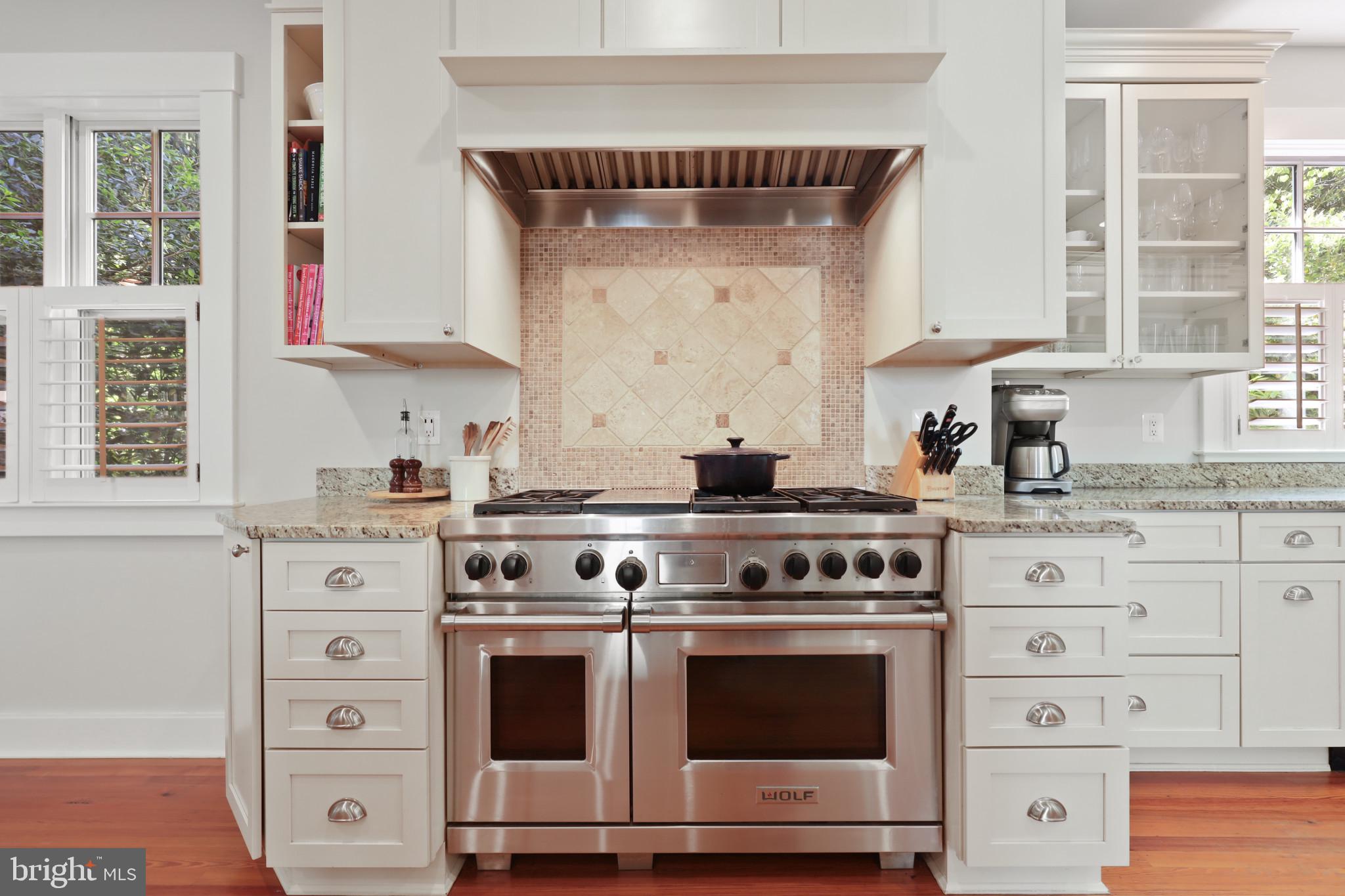 MURRAY HILL - Residential