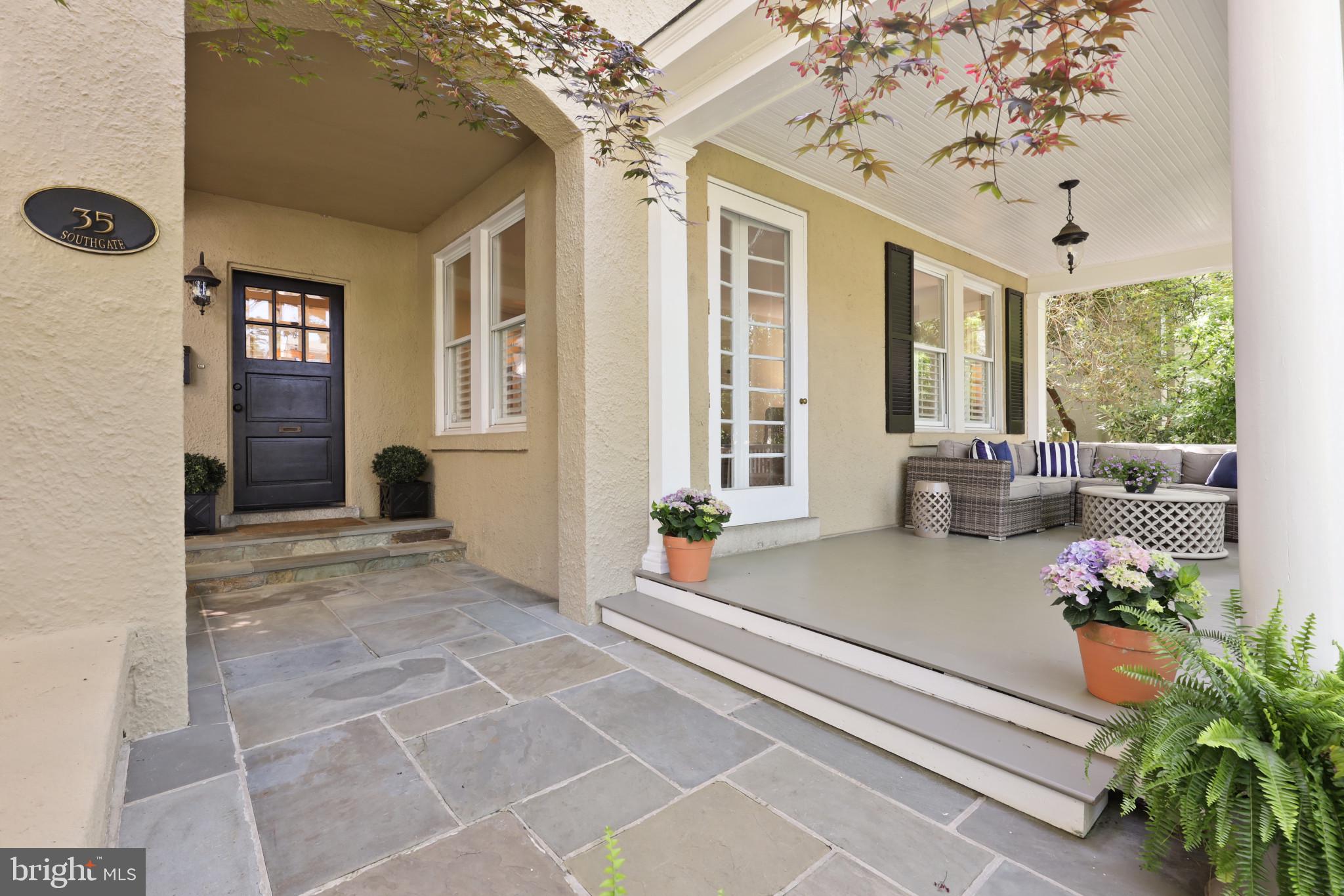 MURRAY HILL - Residential