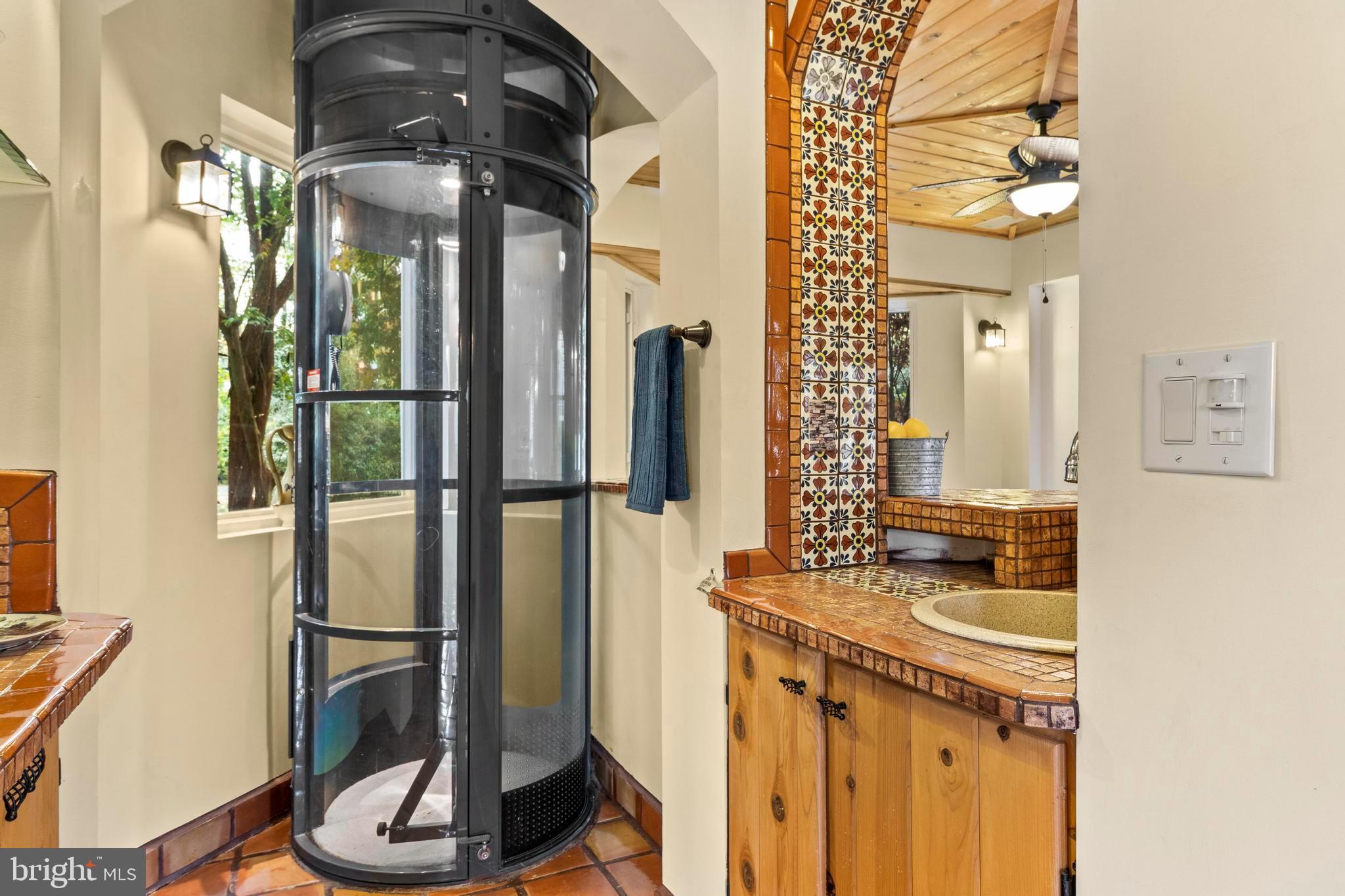 WOODLAND POINT SUB - Residential