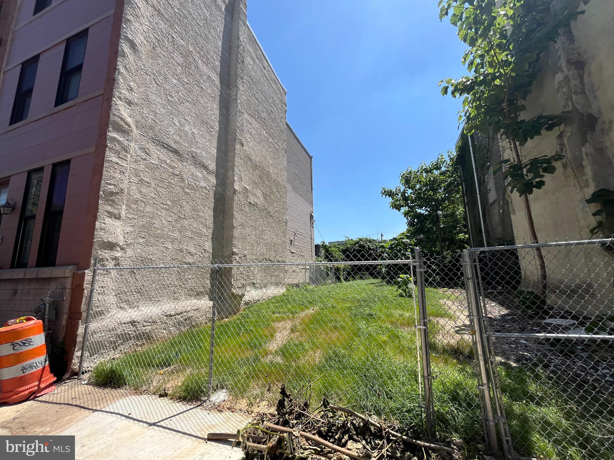 3028 W DIAMOND STREET