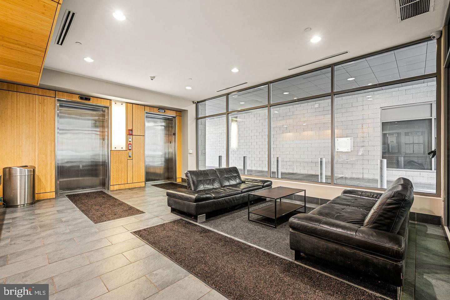 815 ARCH STREET 37 202
