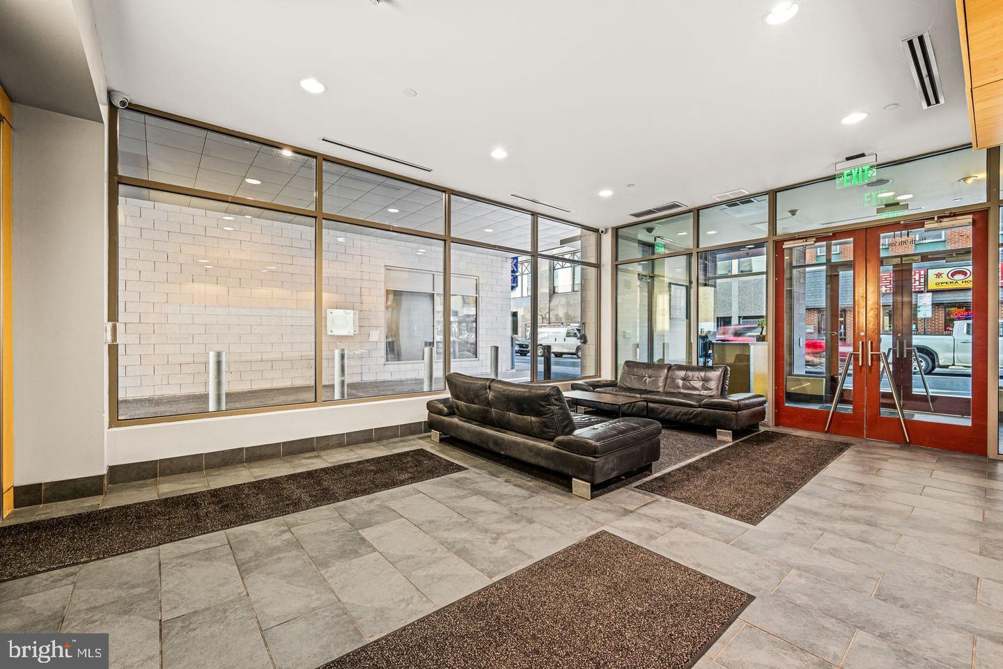 815 ARCH STREET 37 202