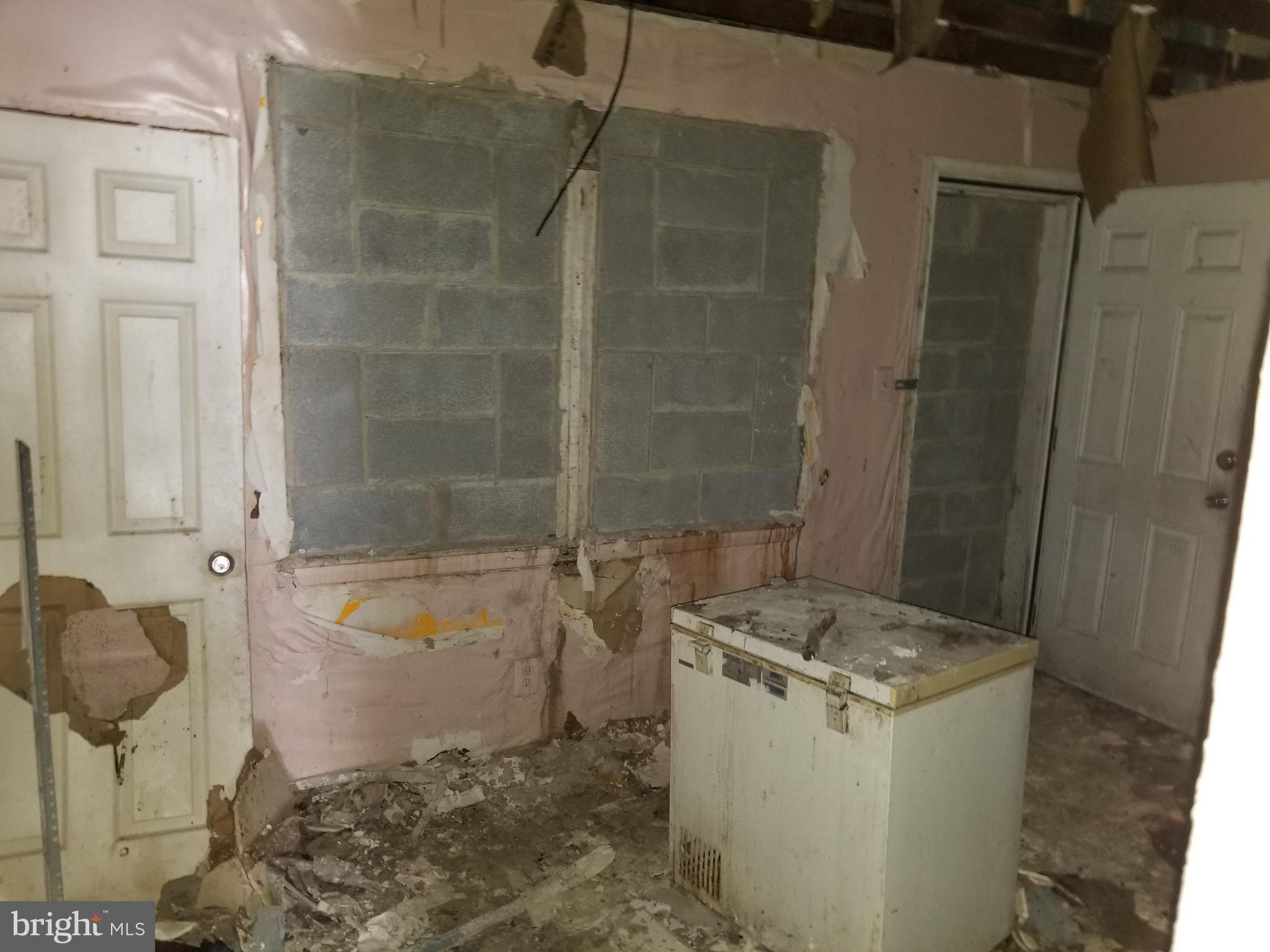 BOOTH-BOYD - Residential