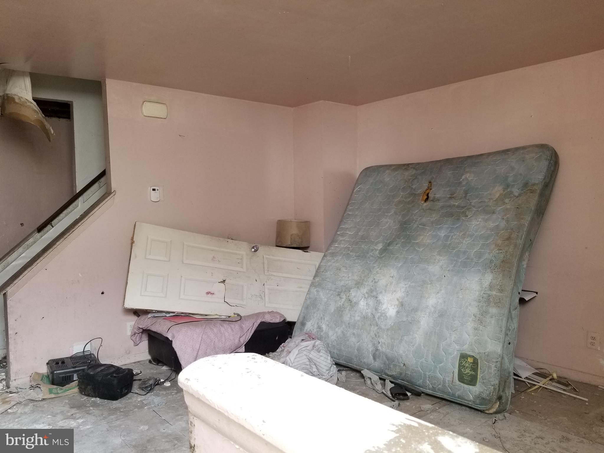 BOOTH-BOYD - Residential