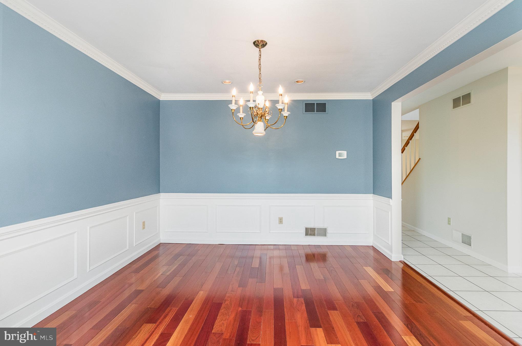 2219 CANTERBURY DRIVE