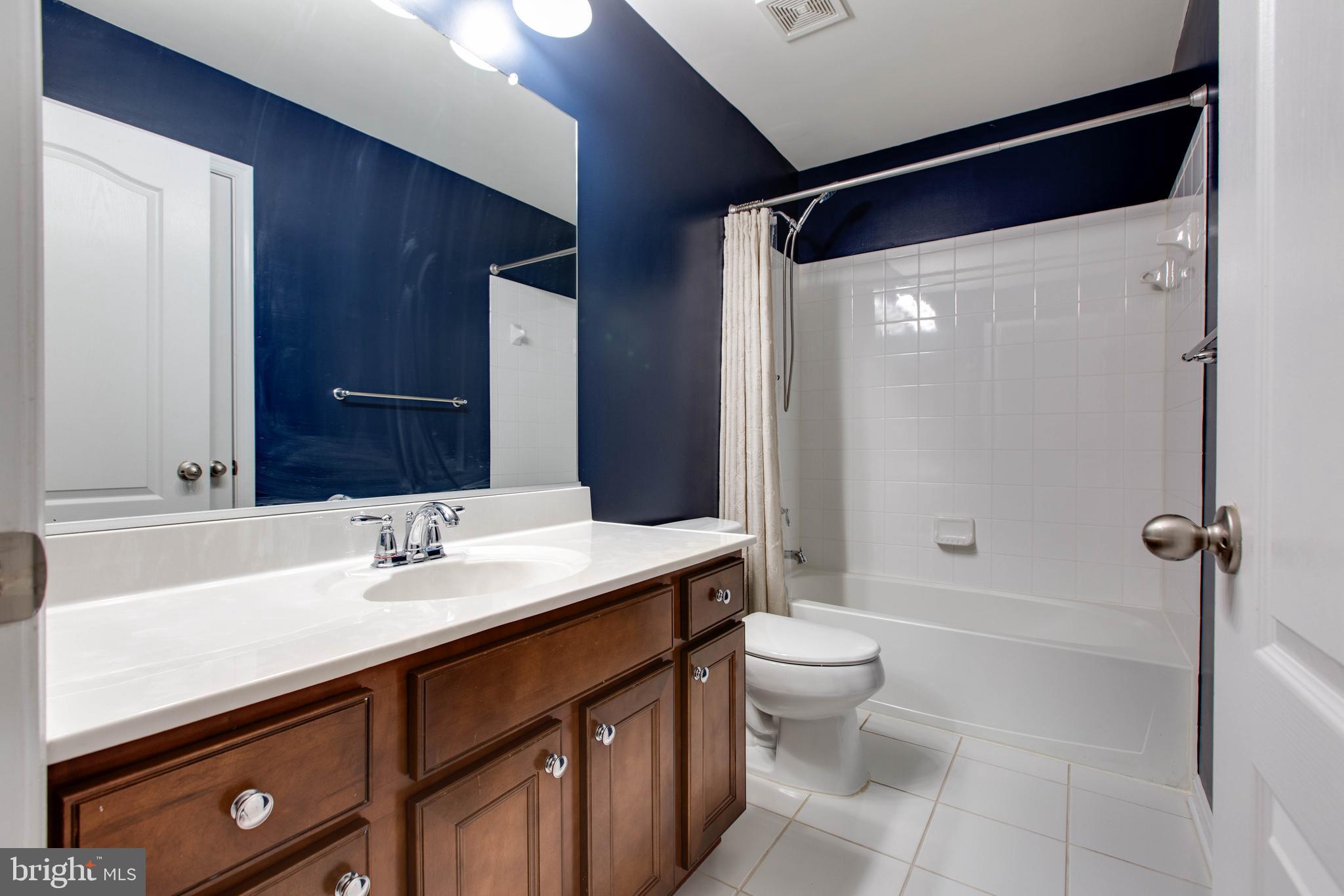 POINTE AT ARUNDEL PRESERVES - Residential Lease