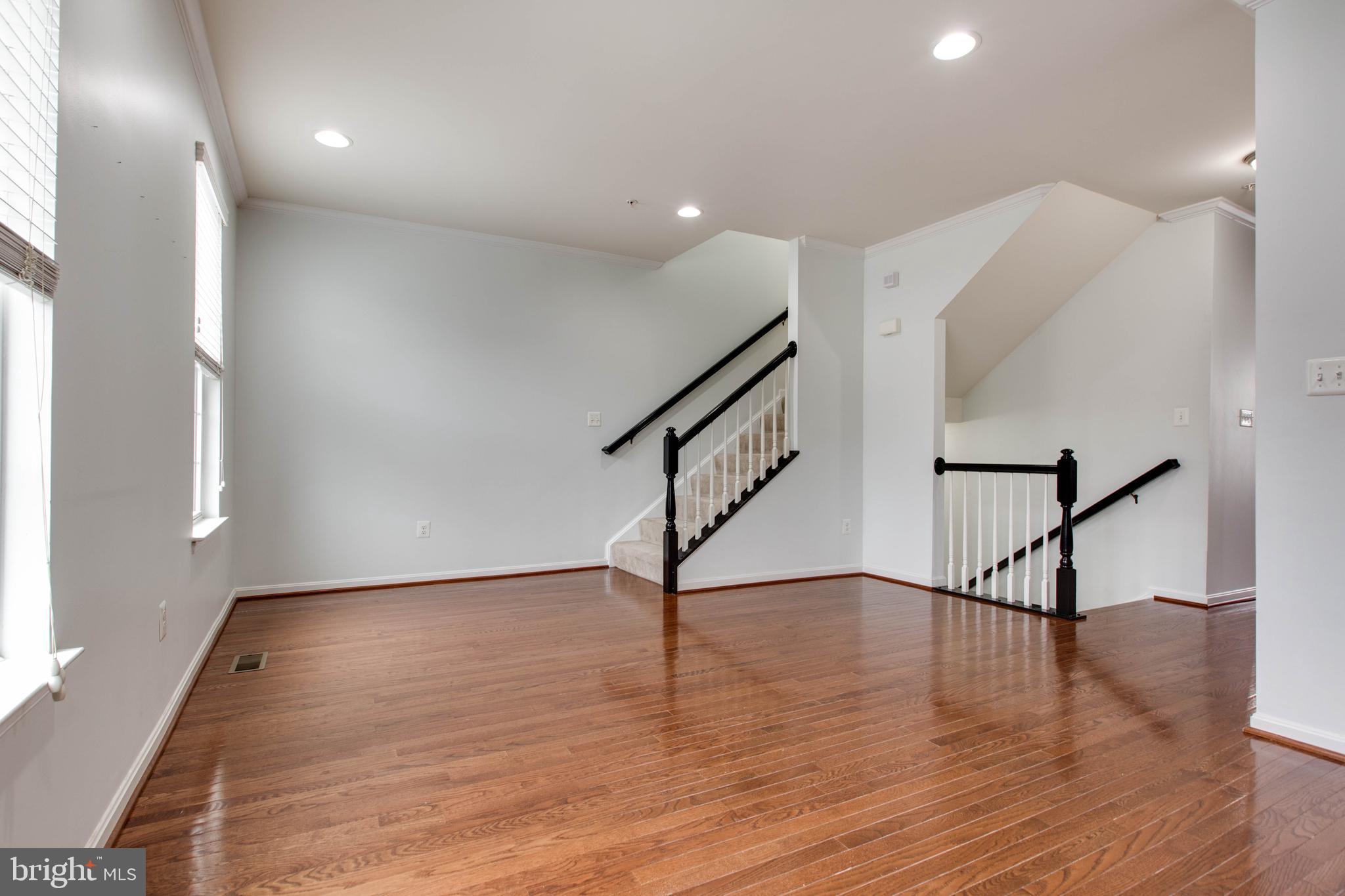 POINTE AT ARUNDEL PRESERVES - Residential Lease