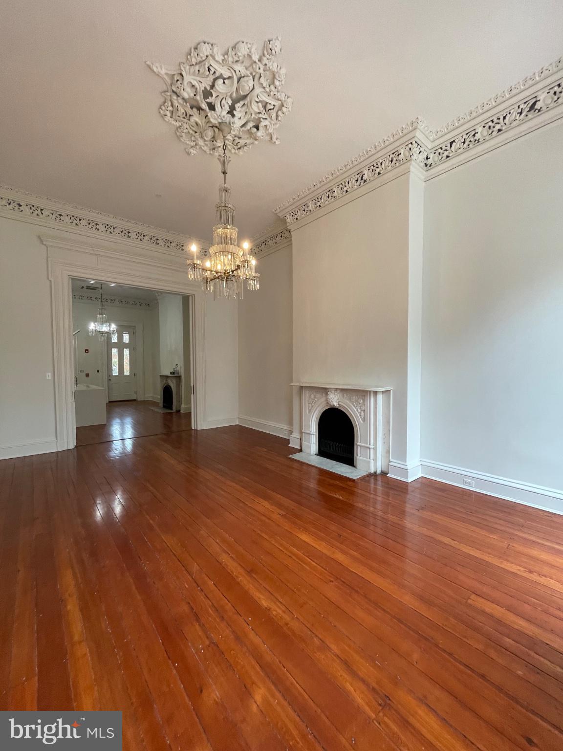 18 E MT VERNON PLACE 3