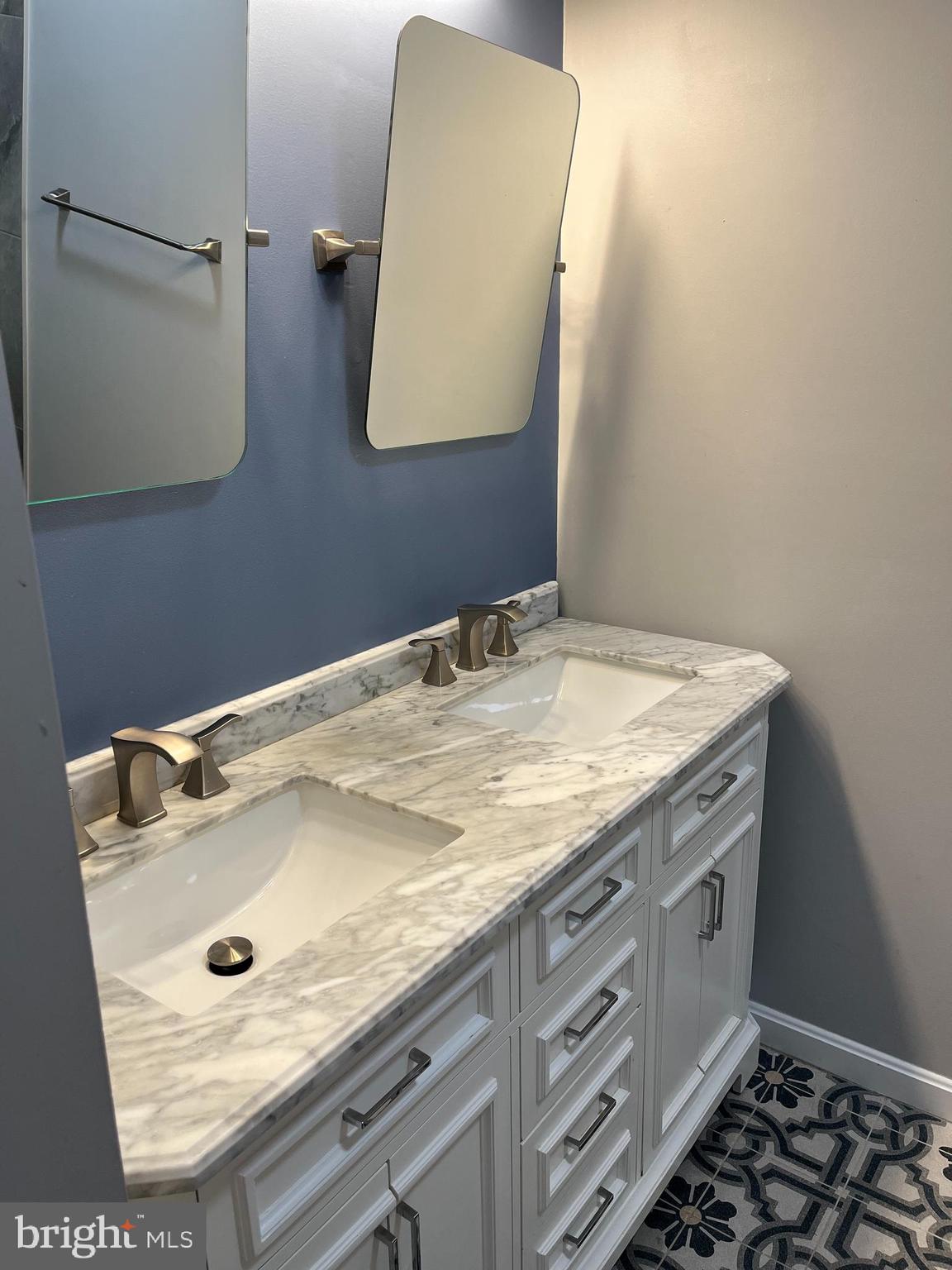 KINGSTOWNE - Residential