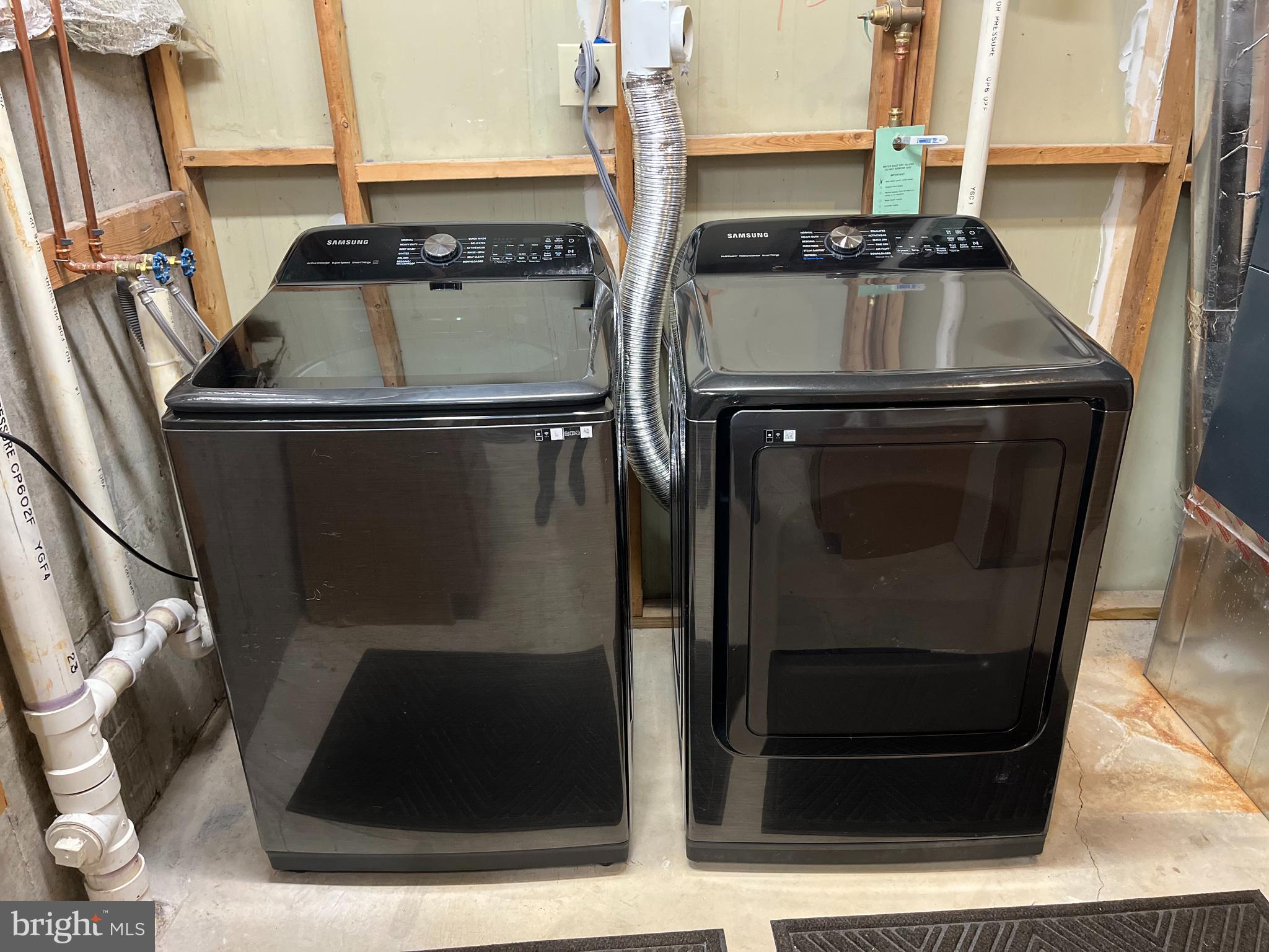 KINGSTOWNE - Residential