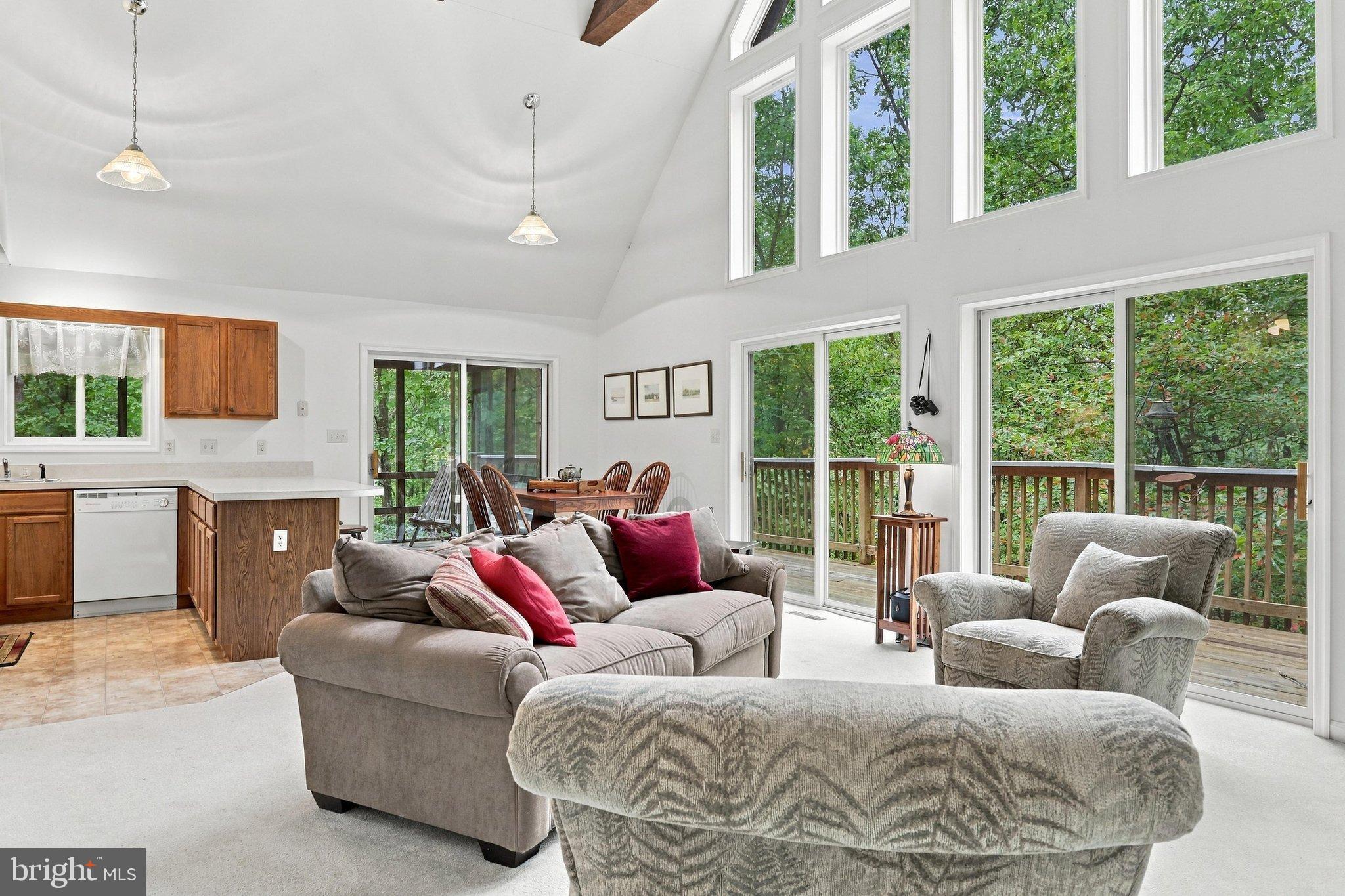 204 TOBOGGAN HILL TRAIL