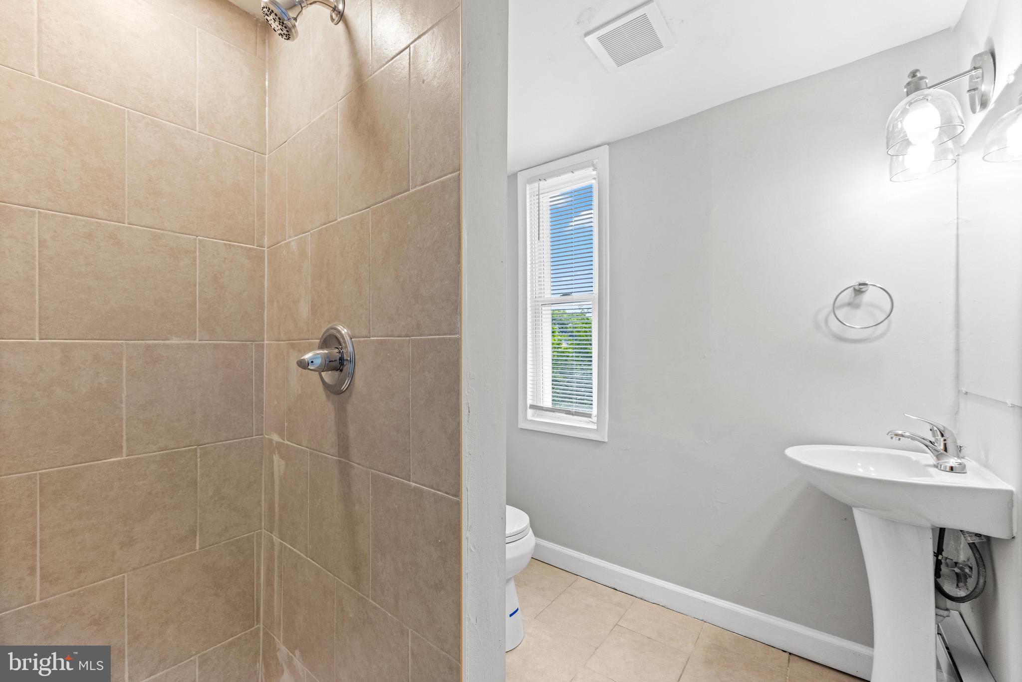 IRVINGTON - Residential Lease