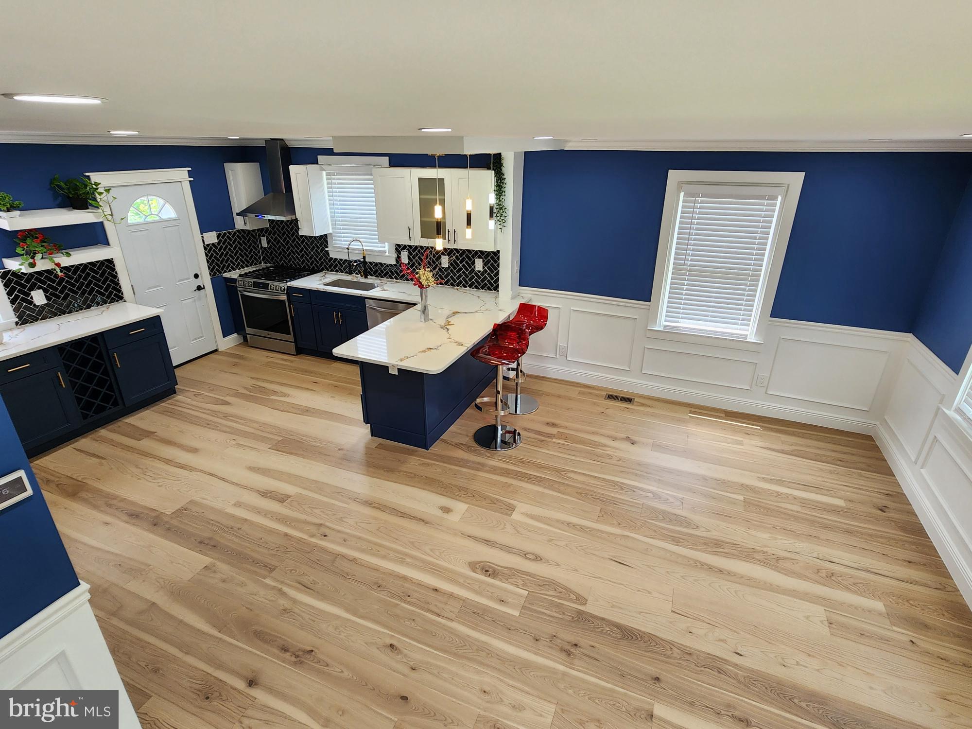 FOX CHASE - Residential