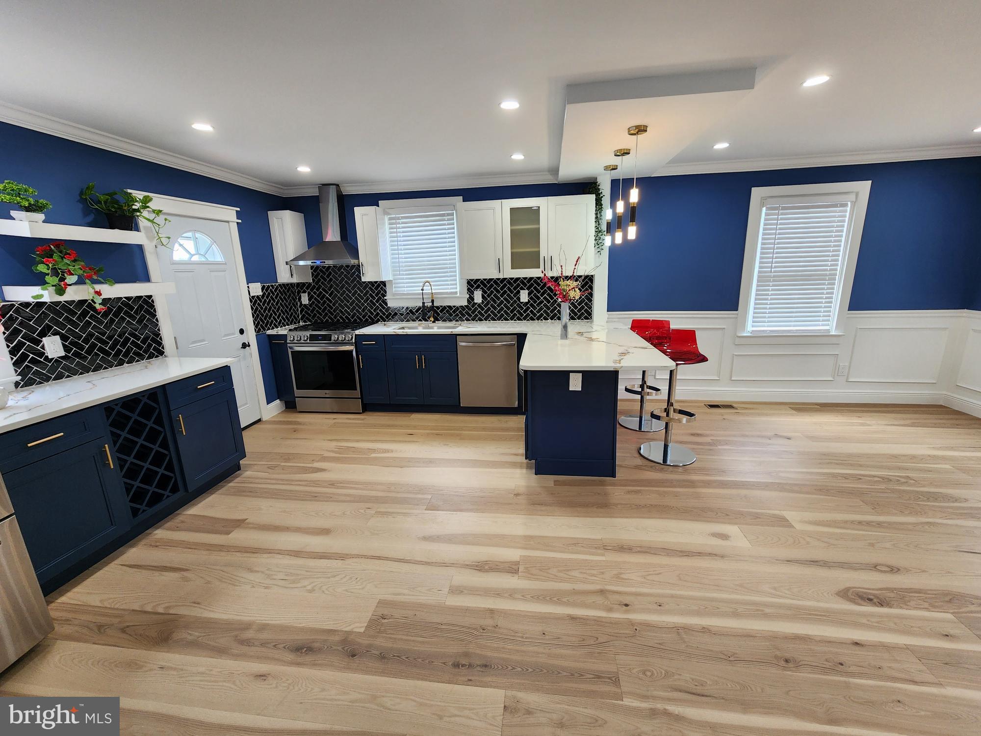 FOX CHASE - Residential