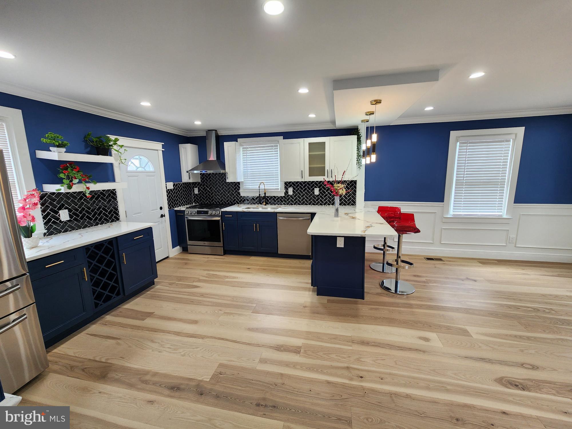 FOX CHASE - Residential