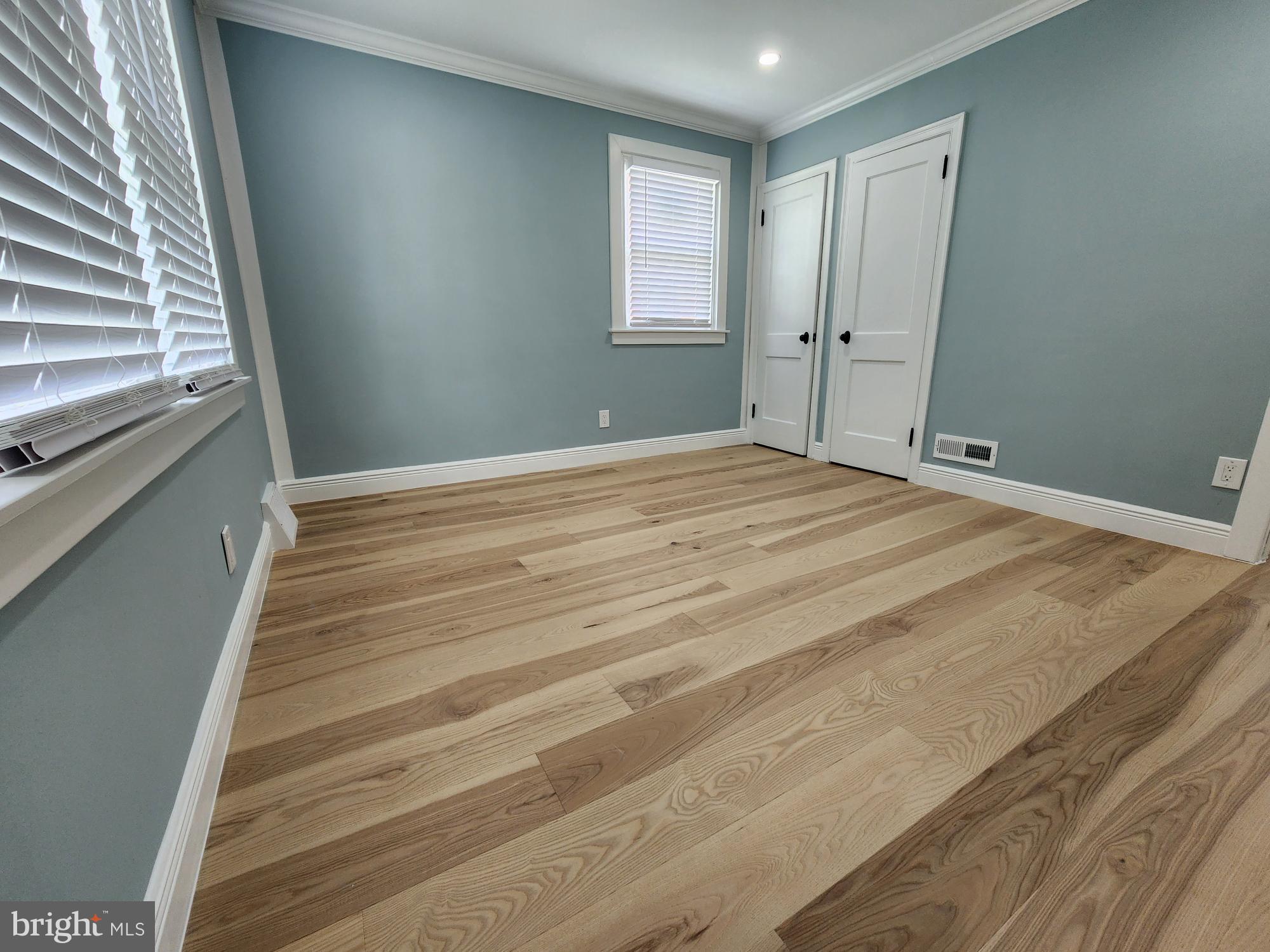 FOX CHASE - Residential