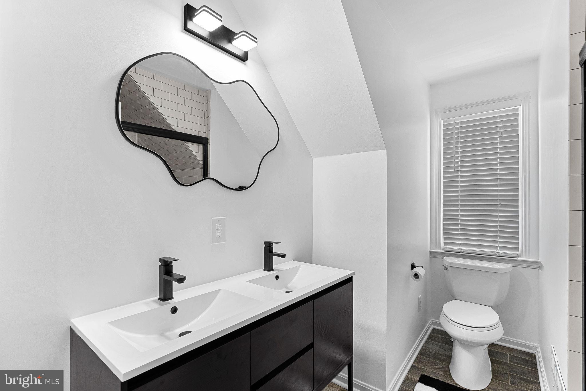 ASHBURN FARM - Residential