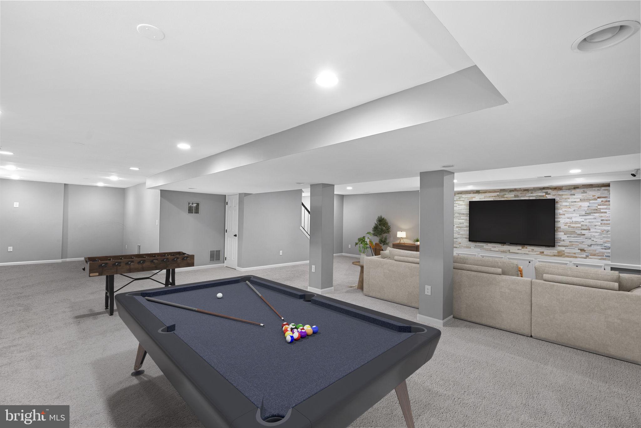 ASHBURN FARM - Residential