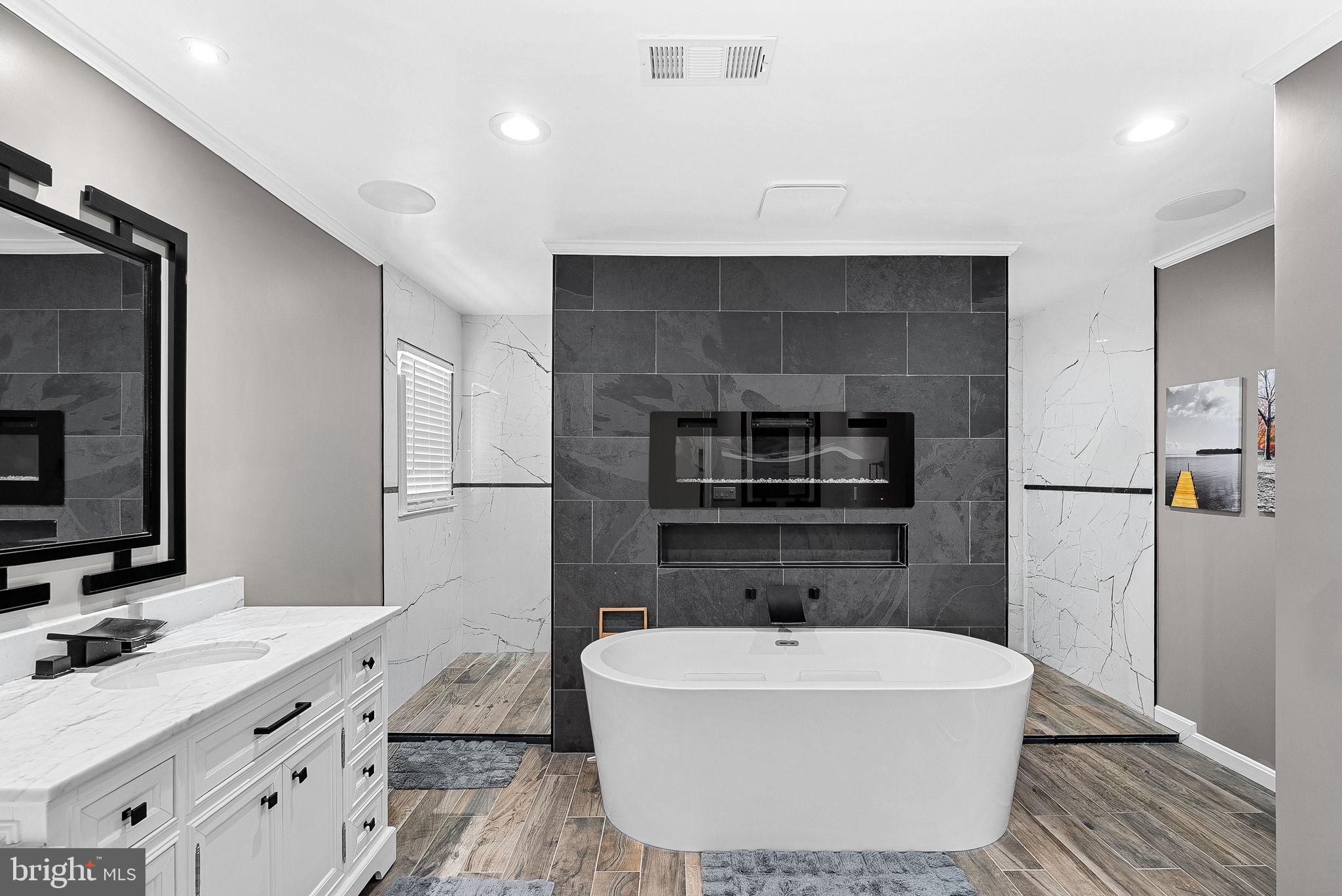 ASHBURN FARM - Residential