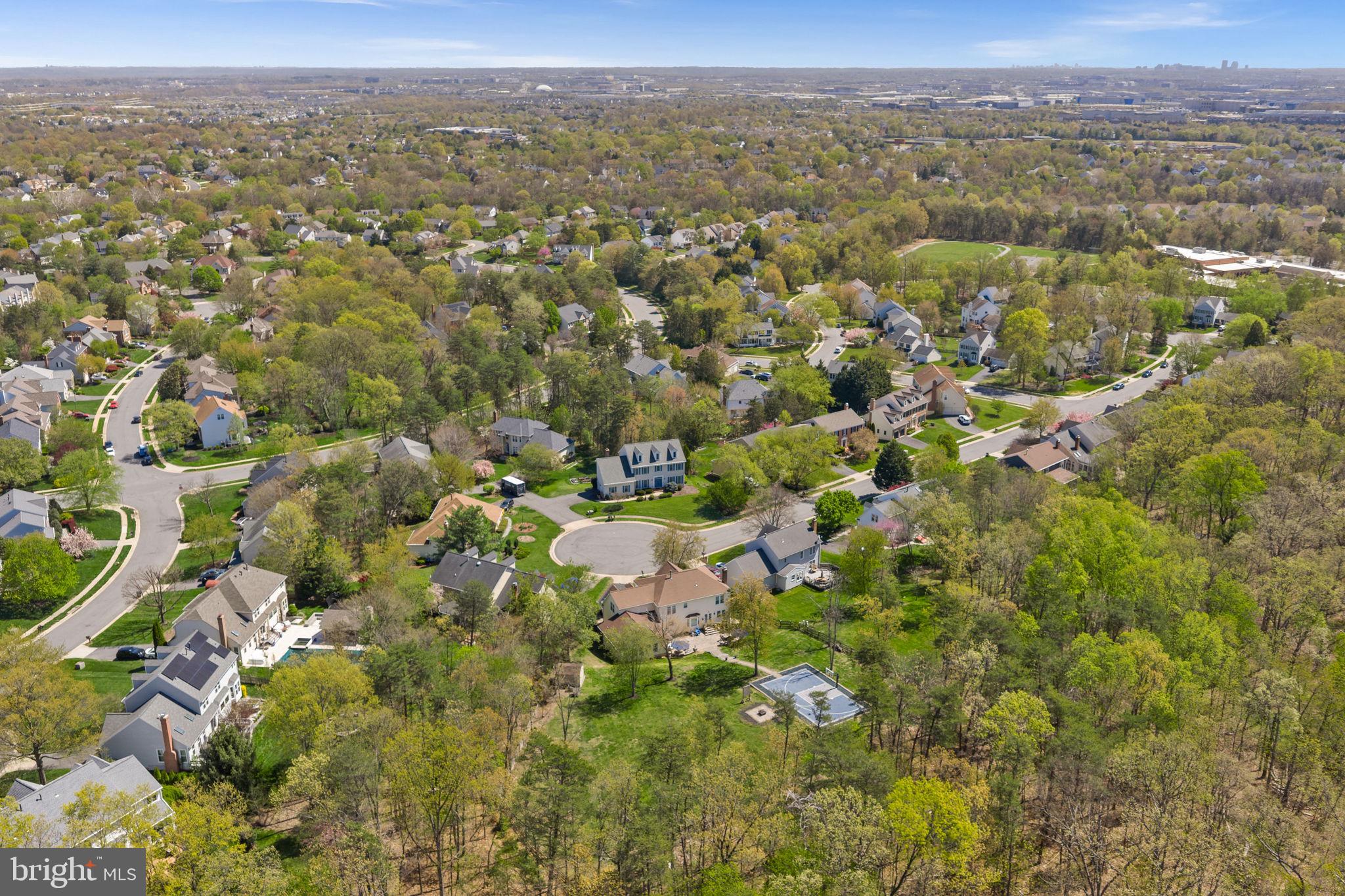ASHBURN FARM - Residential