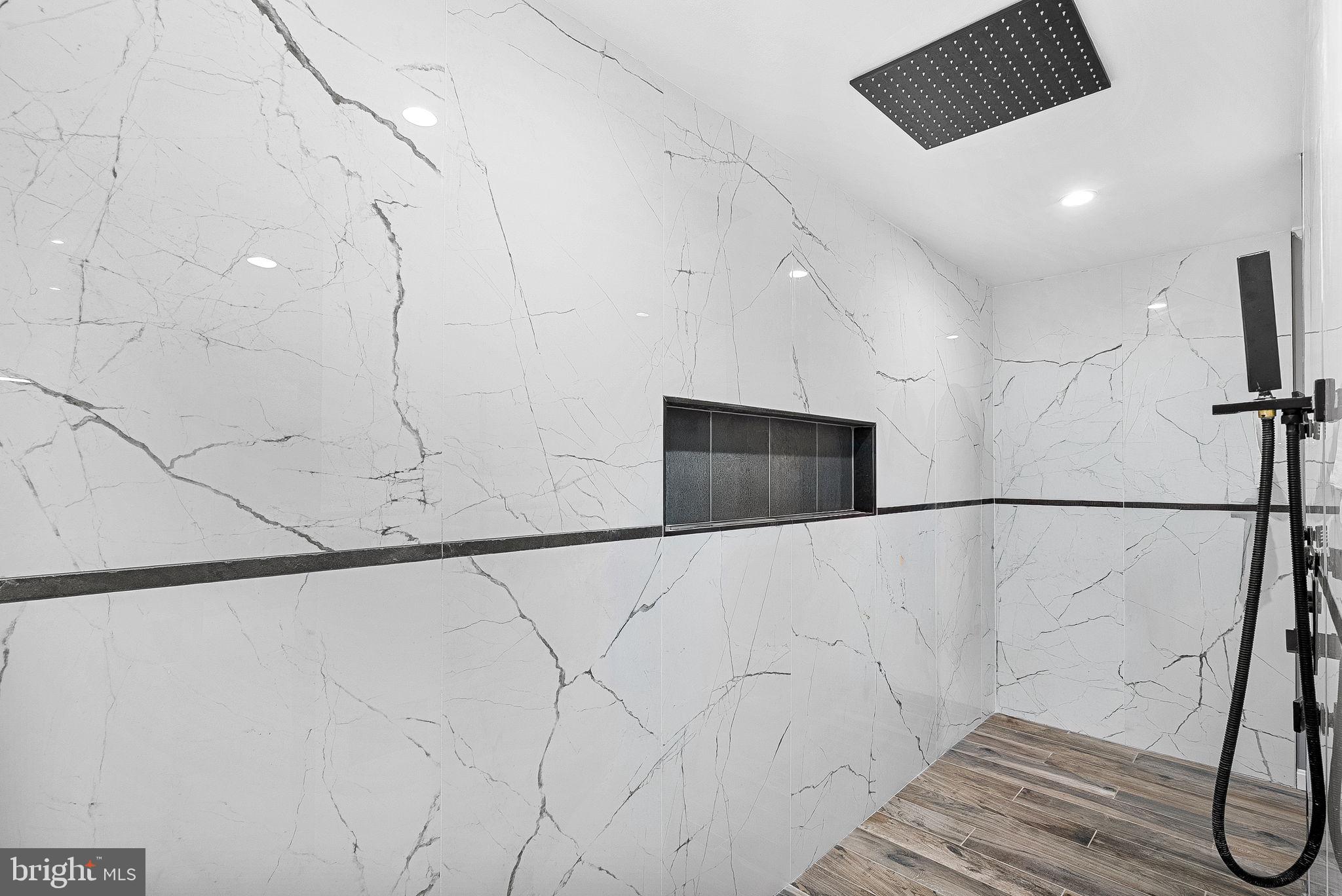 ASHBURN FARM - Residential