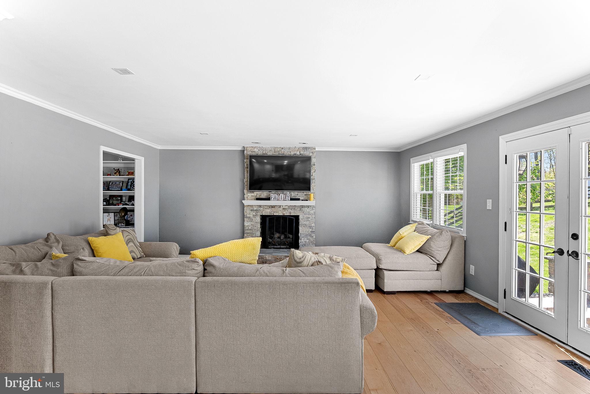 ASHBURN FARM - Residential