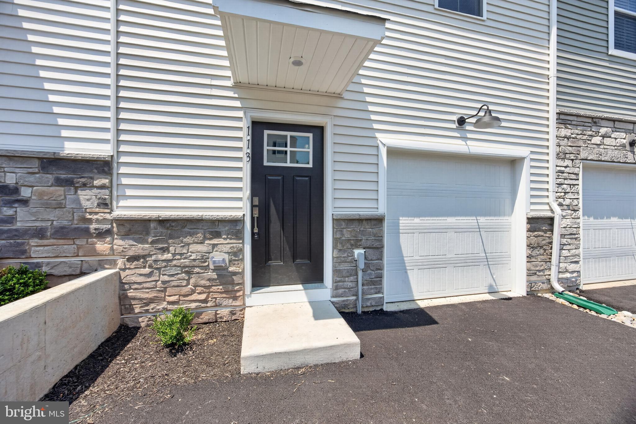 113 ABRAMO VICTOR DRIVE
