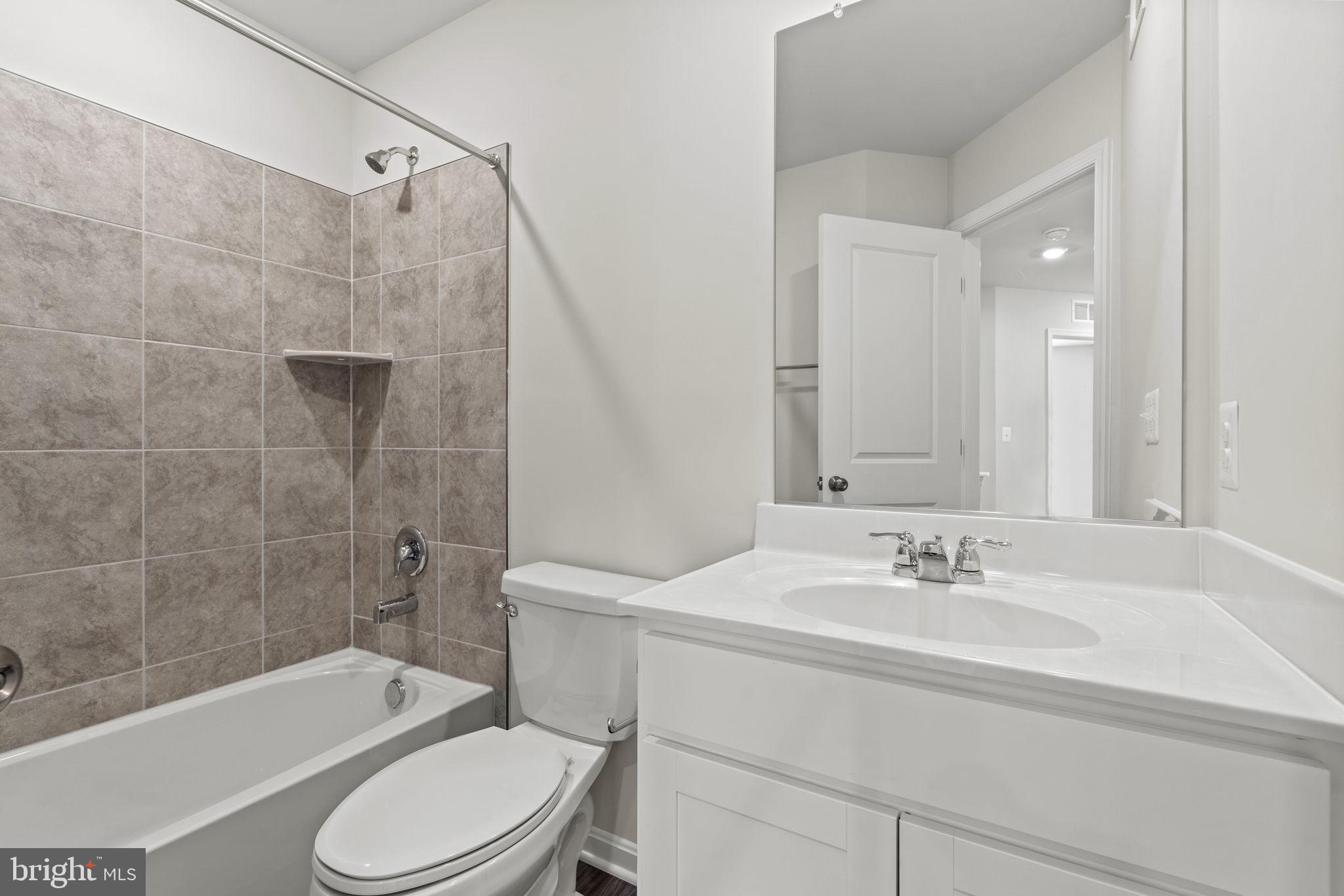 NORBORNE GLEBE - Residential Lease