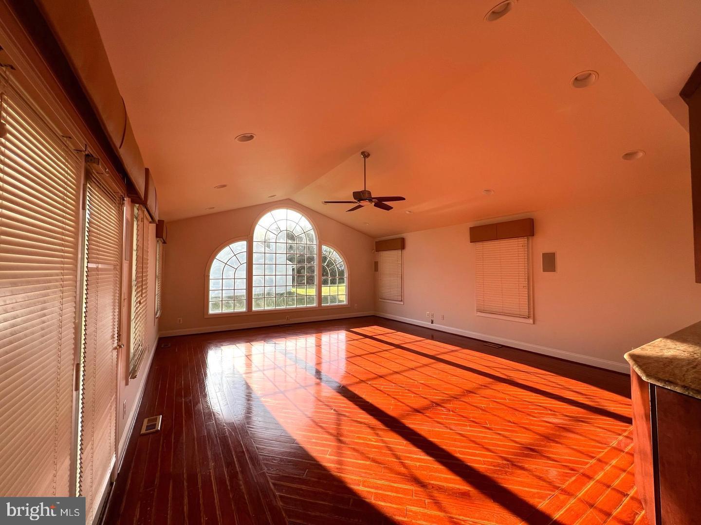 LAKE ARBOR - Residential