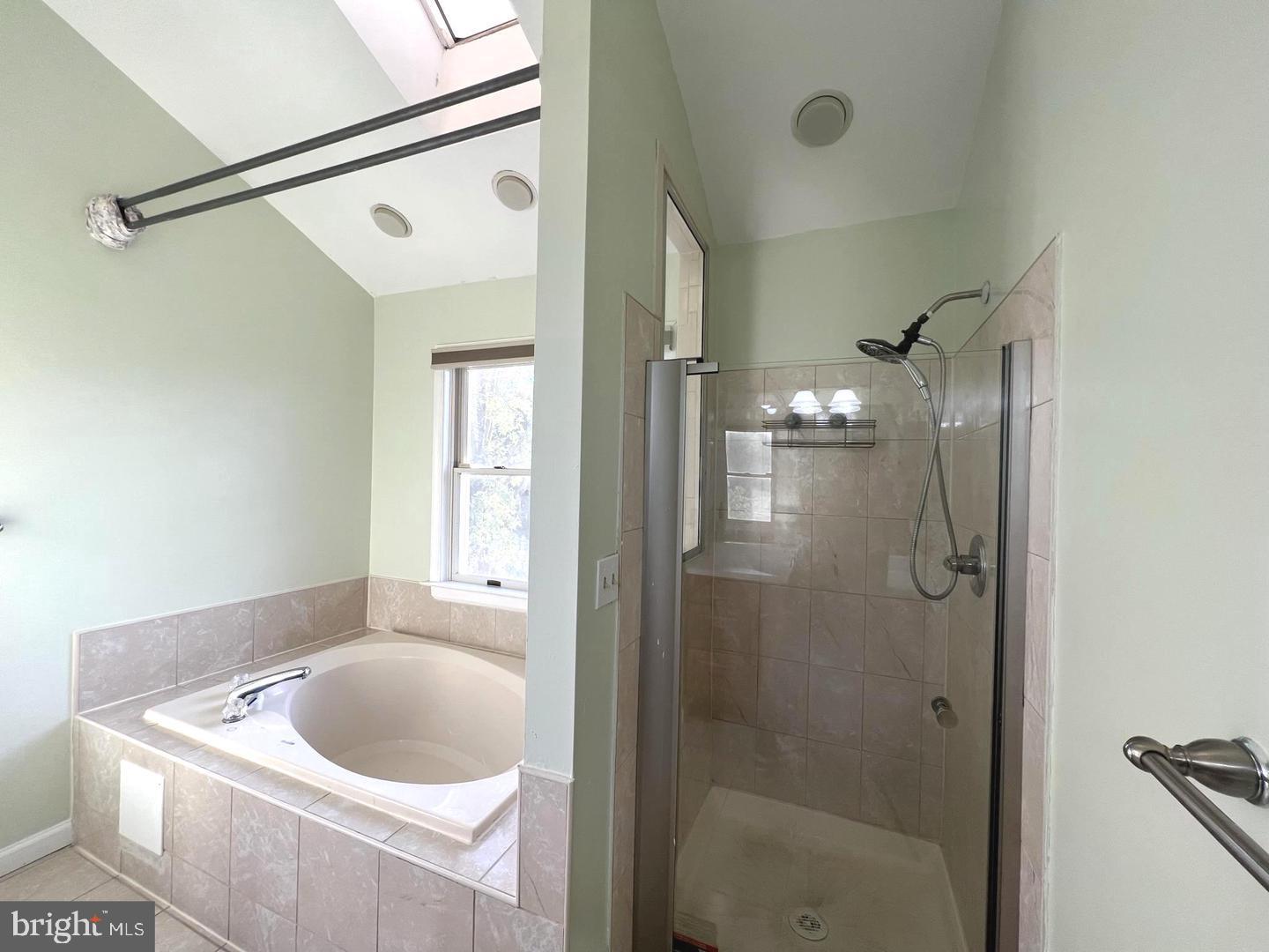 LAKE ARBOR - Residential