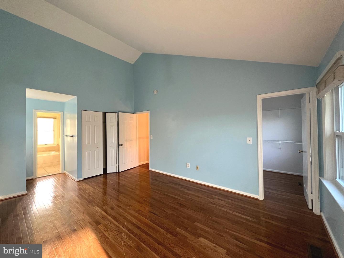 LAKE ARBOR - Residential