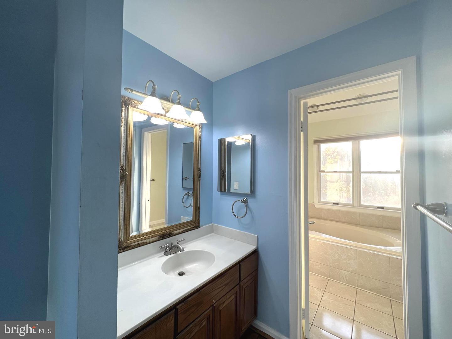 LAKE ARBOR - Residential