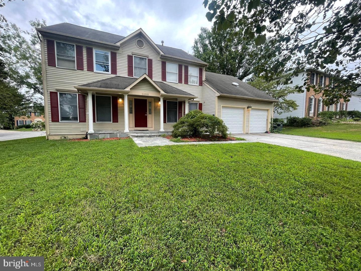 LAKE ARBOR - Residential