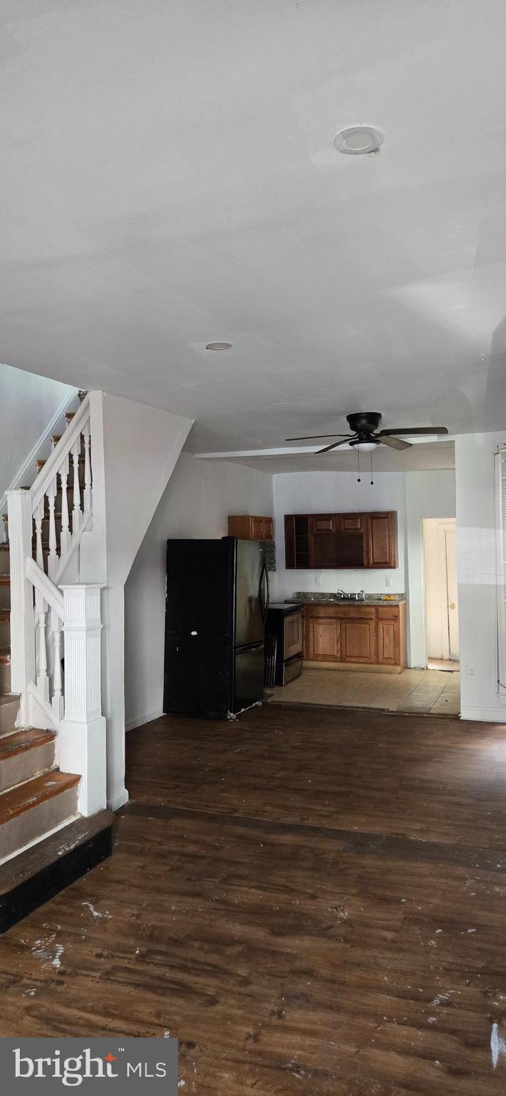 STRAWBERRY MANSION - Residential