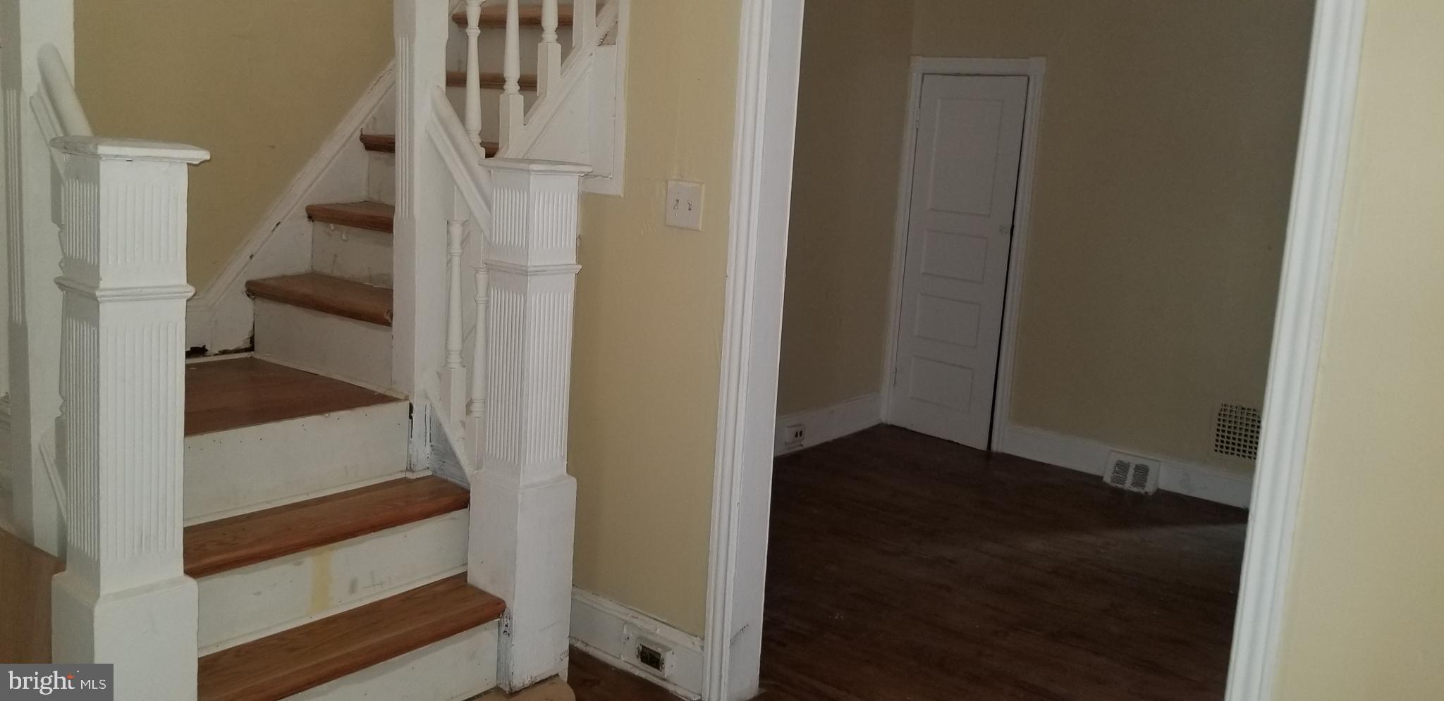 STRAWBERRY MANSION - Residential