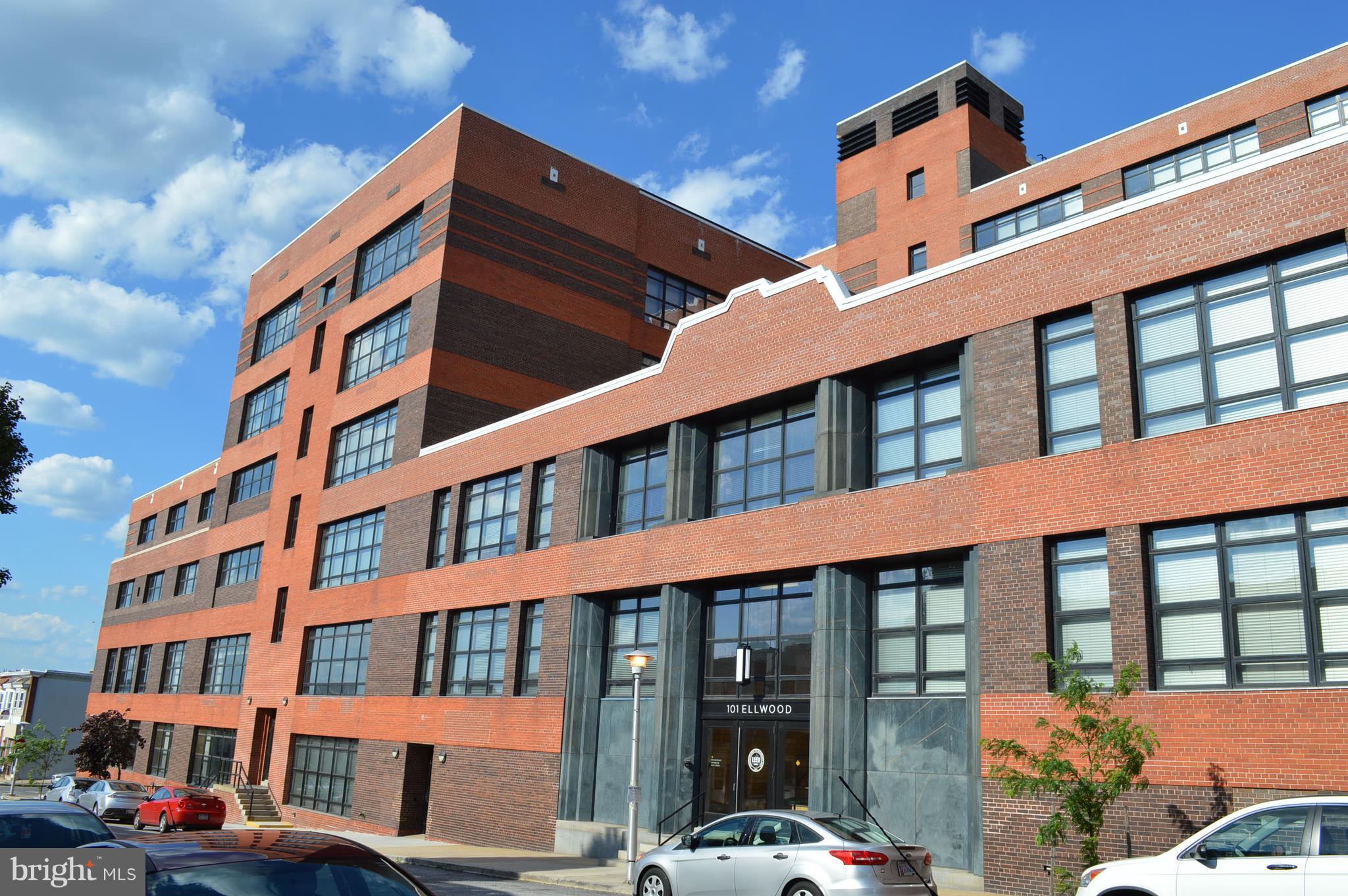 HIGHLANDTOWN - Residential