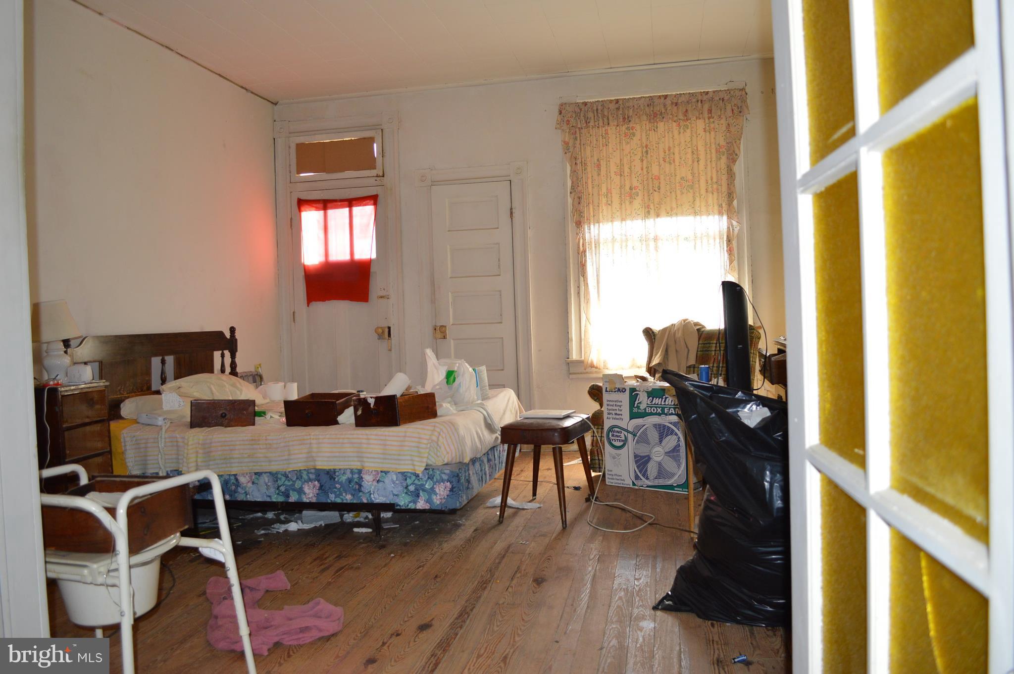 HIGHLANDTOWN - Residential